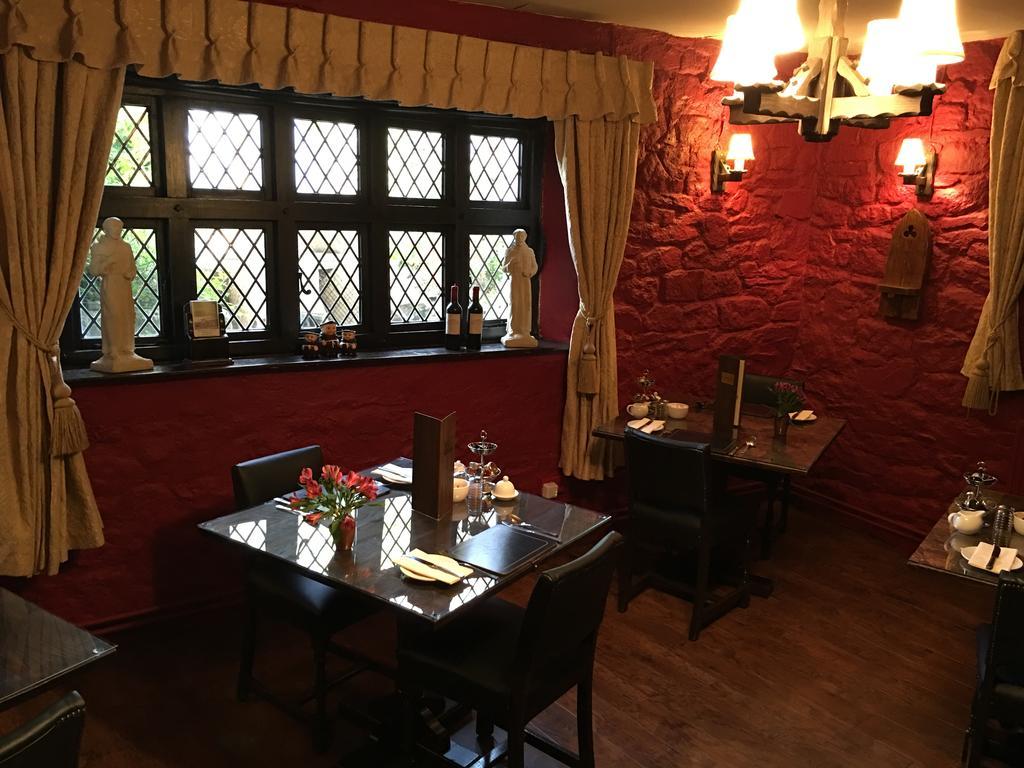 The Oxenham Arms Hotel Devon South Zeal Buitenkant foto